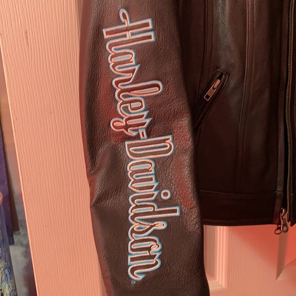 Ladies Harley Davidson Leather Jacket with detachable inner lining - Picture 8 of 8